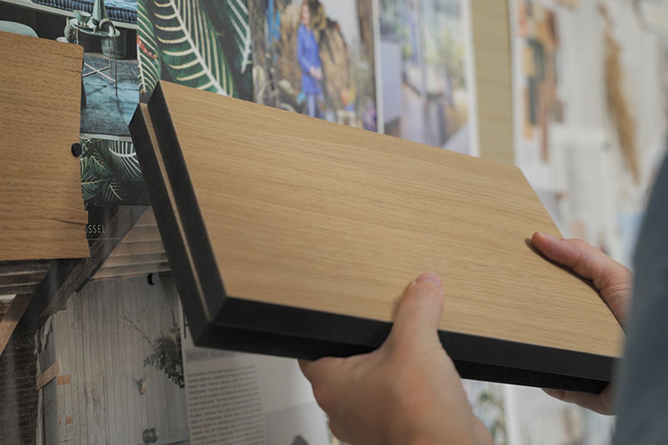 Master Oak panel - sustainable high performance alternative to veneer